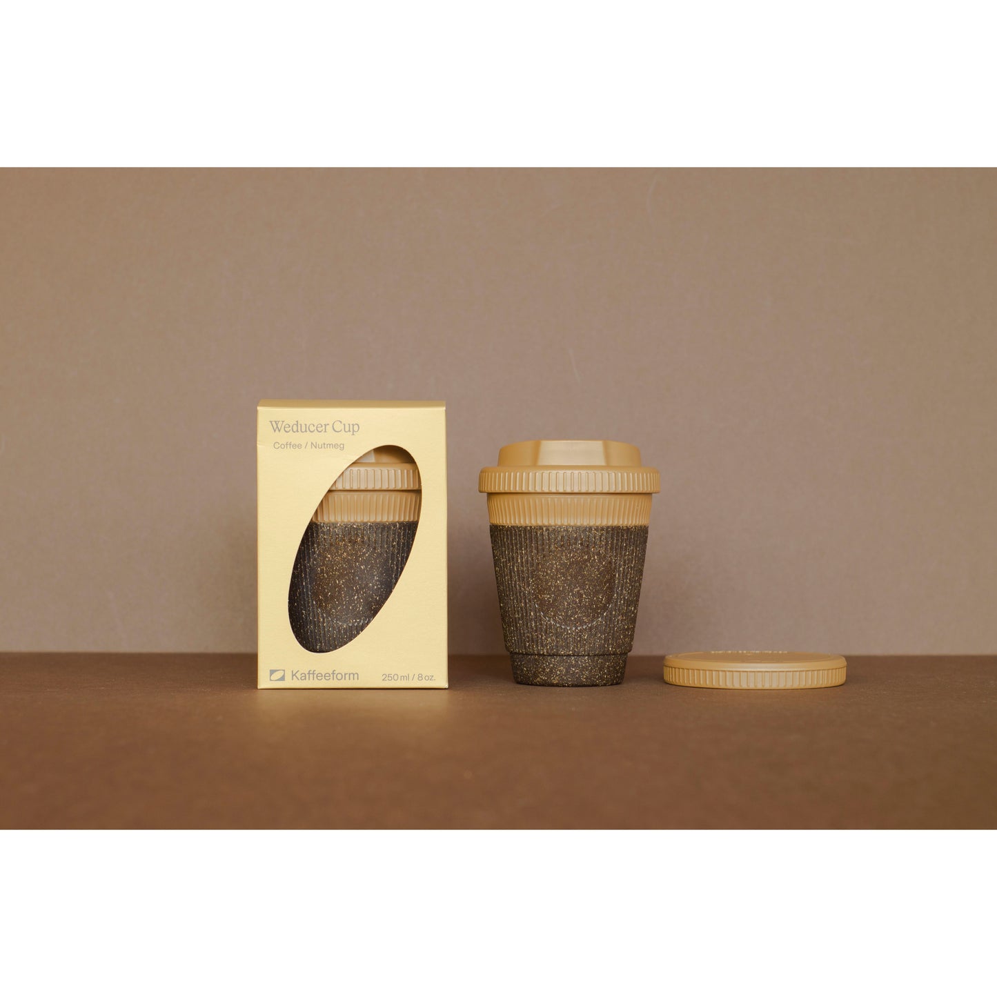 Reusable cup made of coffee grounds Weducer
